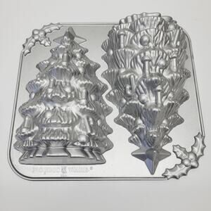 Nordic Ware 3D Holiday Christmas Tree Cake Pan Mold Williams Sonoma Heavy Duty